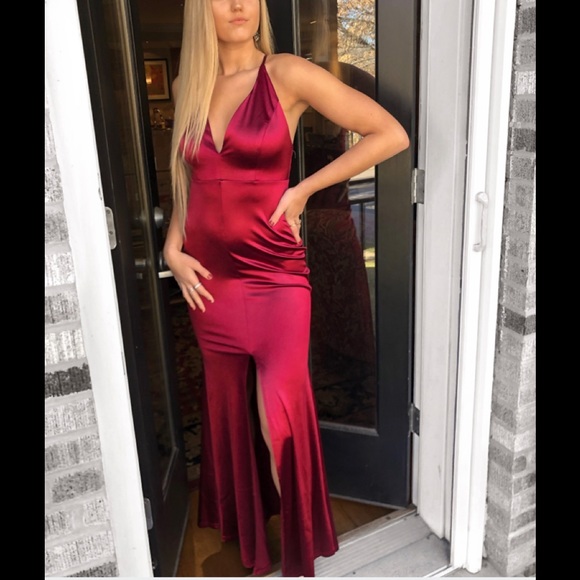 Plunging V-Neck Satin Mermaid Dress - Picture 6 of 8